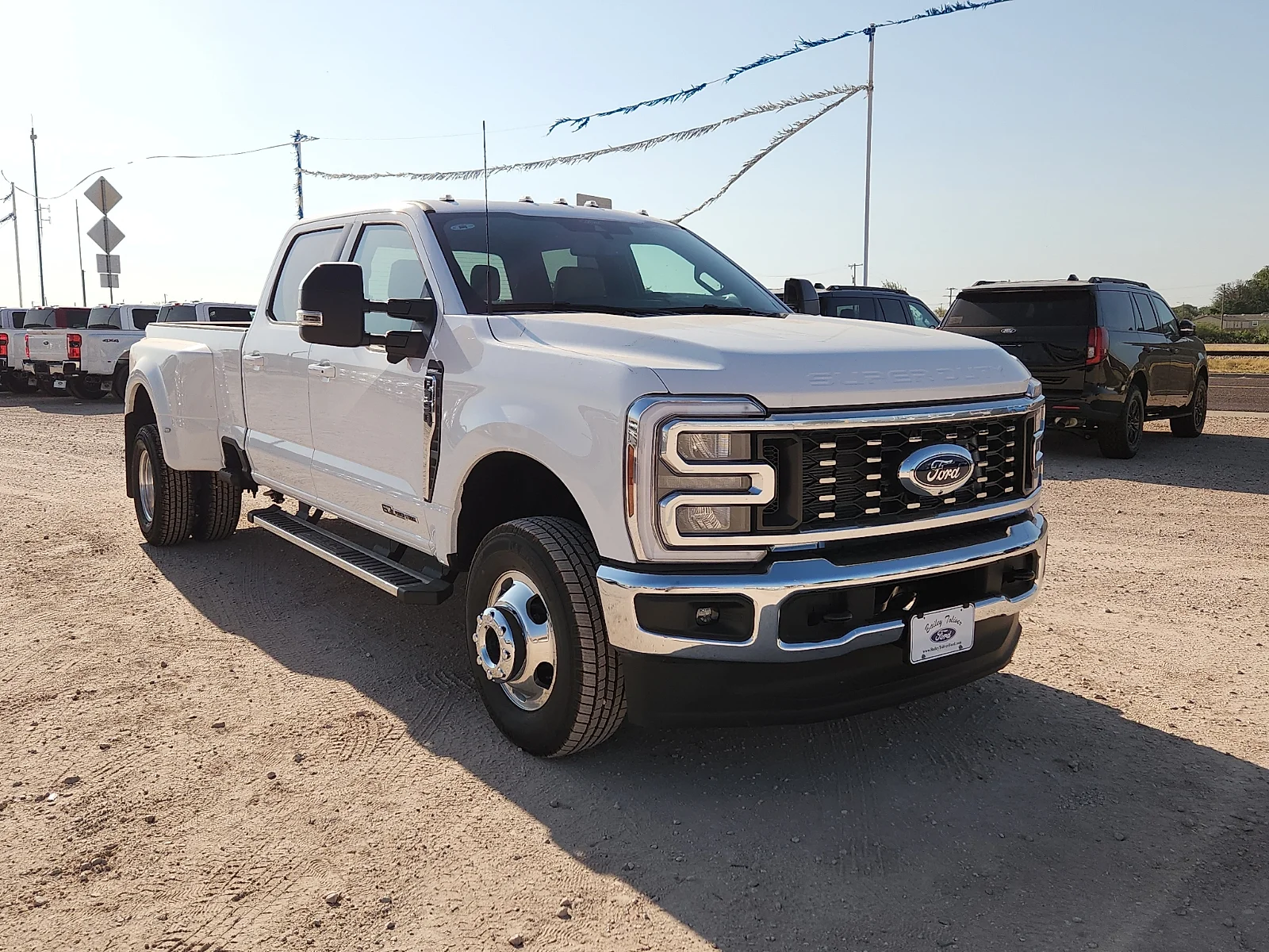 New 2026 Oxford White Ford Lariat image 1