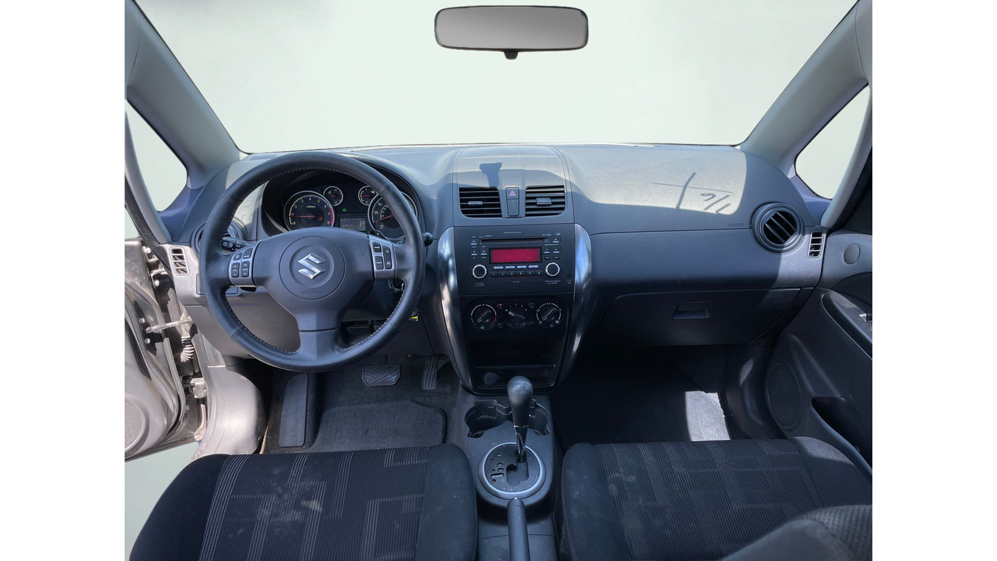 Used 2012 Gray Suzuki Base image 14