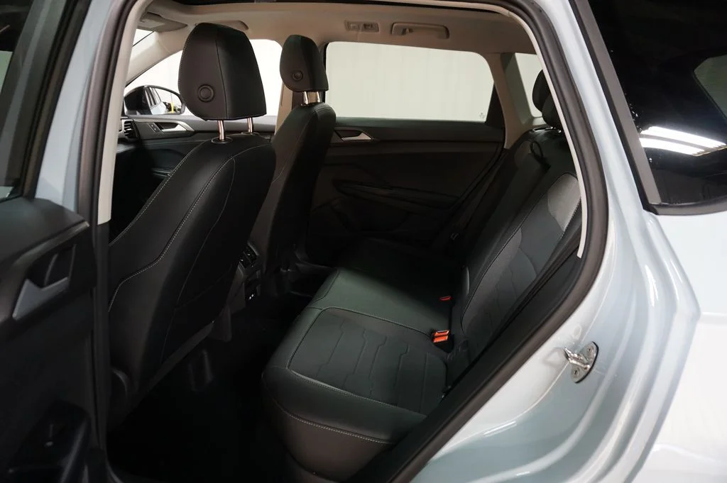 New 2026 Gray Volkswagen 1.5T SE Black image 11
