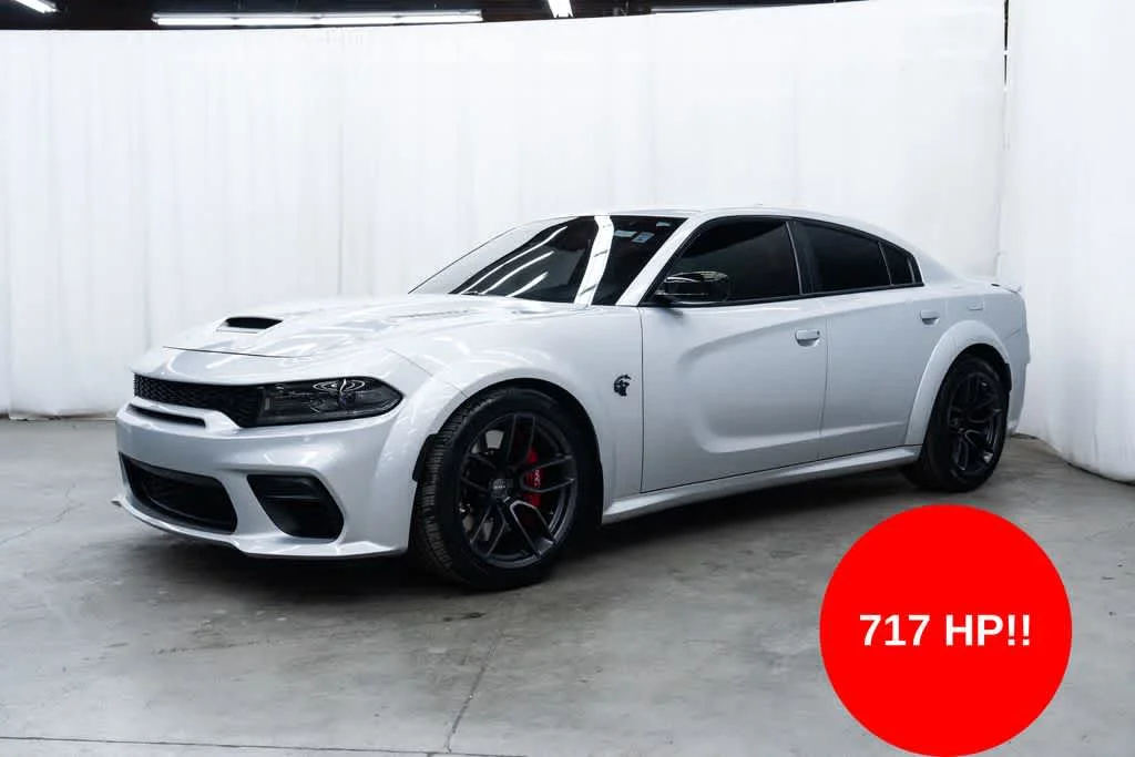 Used 2023 Triple Nickel Clearcoat Dodge SRT Hellcat Widebody Jailbreak image 3