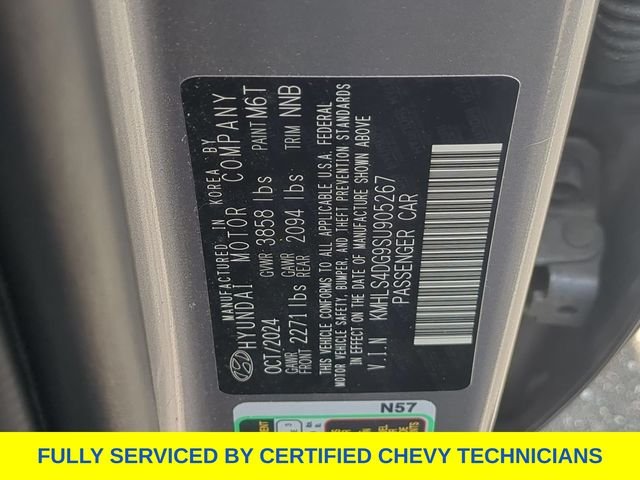 Used 2025 Silver Hyundai SEL Convenience image 50