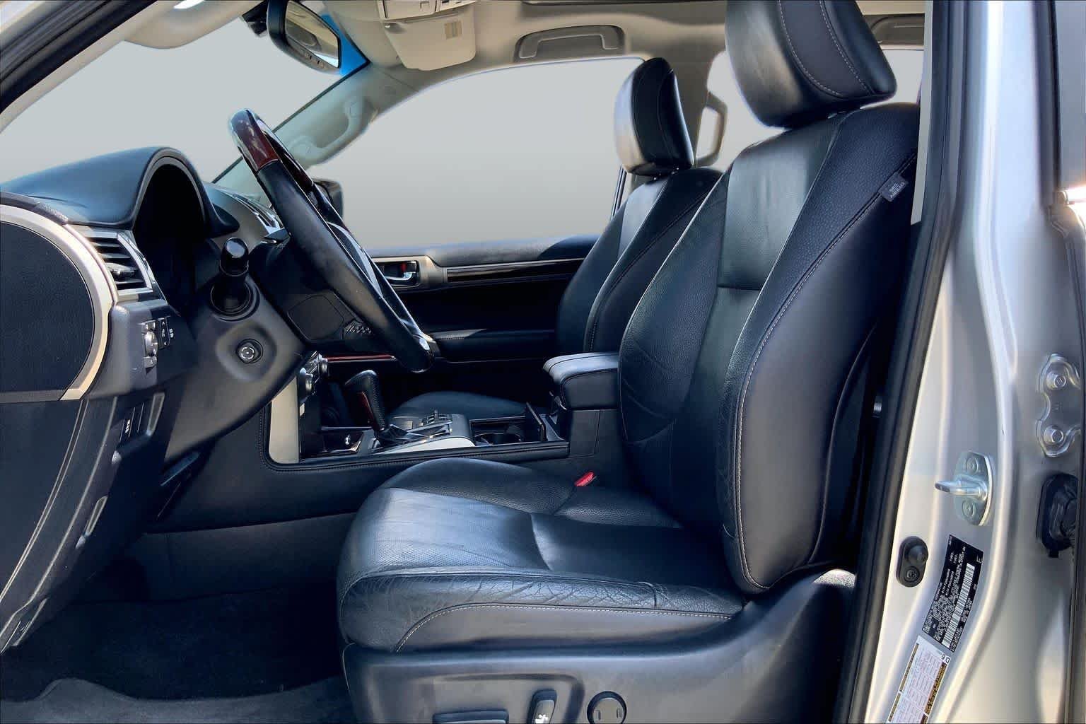 Used 2015 Silver Lining Metallic Lexus  image 8