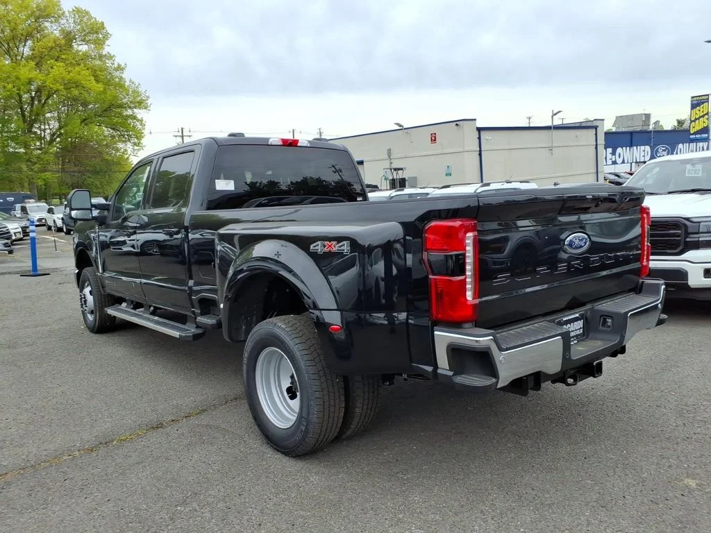 New 2026 Agate Black Metallic Ford F-350® XLT image 4