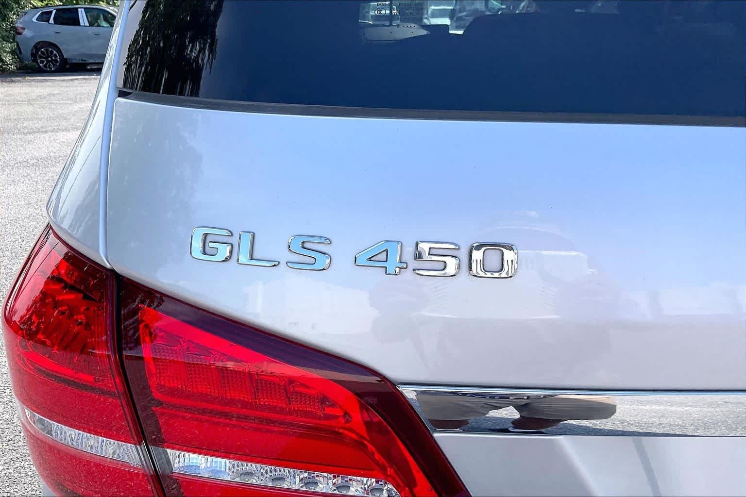 Used 2017 Iridium Silver Metallic Mercedes-Benz GLS 450 image 33
