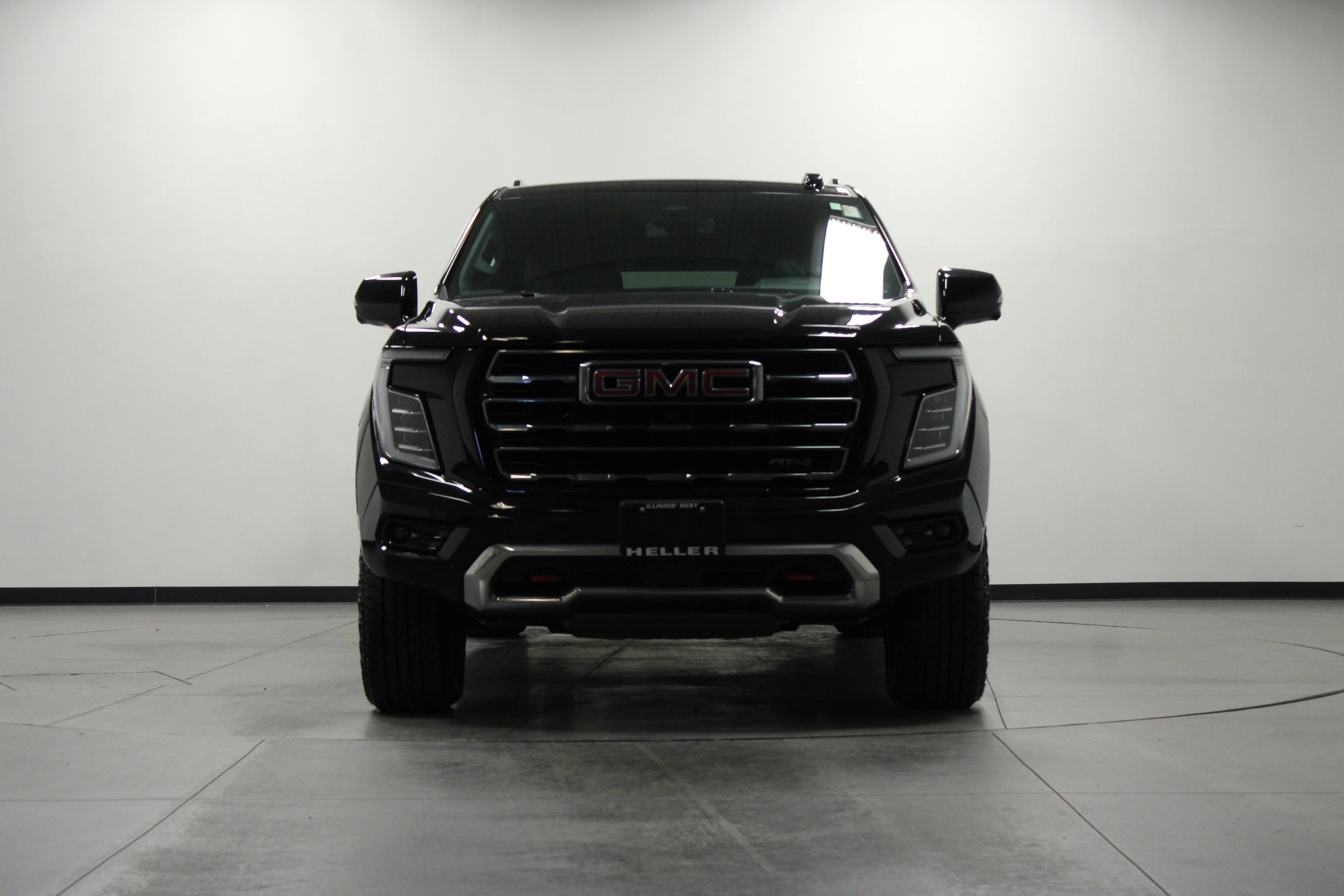 Used 2025 Onyx Black GMC AT4 image 9