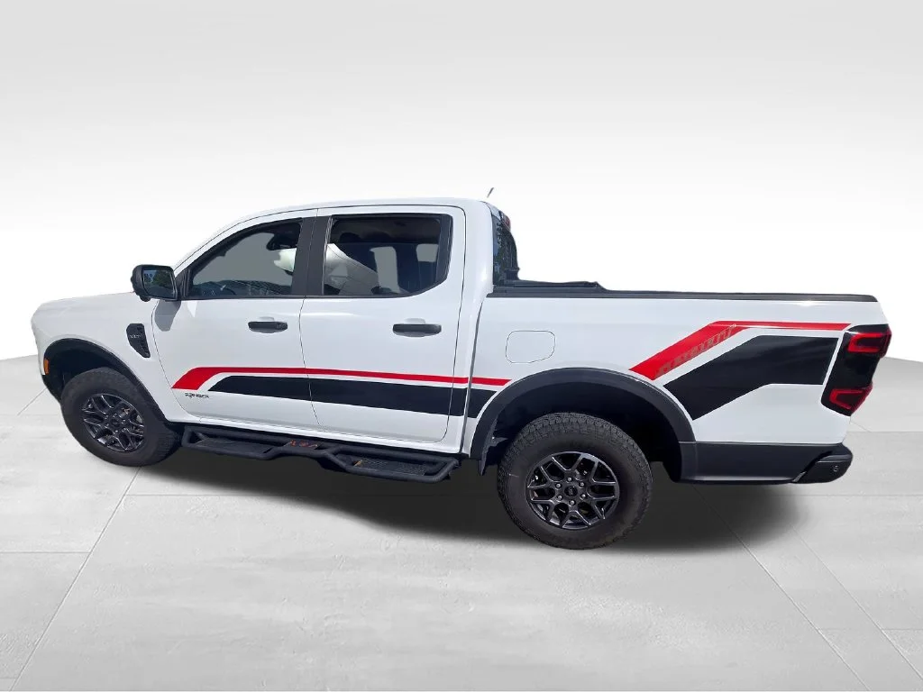 Used 2024 White Ford XLT image 5