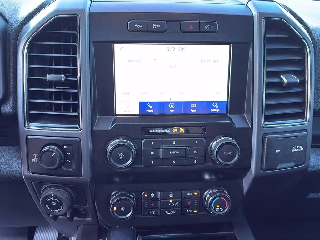 Certified Used 2020 Oxford White Ford XLT image 4
