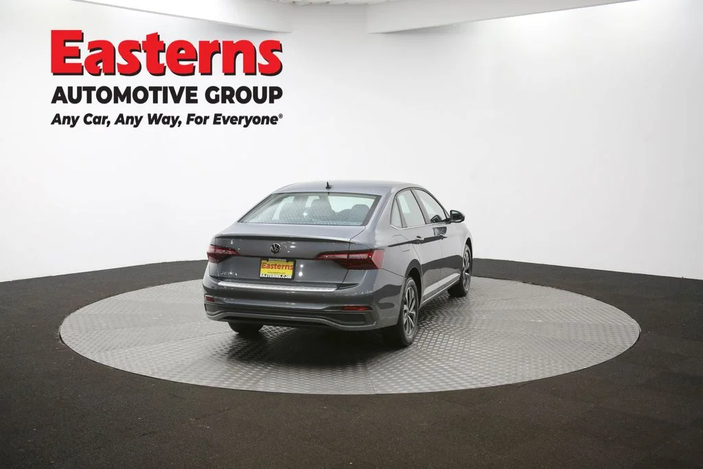Used 2023 Gray Volkswagen 1.5T S image 37
