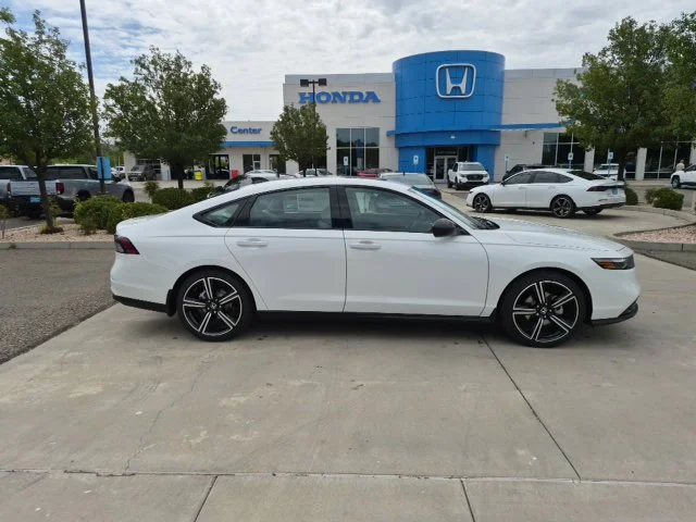 New 2026 Platinum White Pearl Honda SE image 12