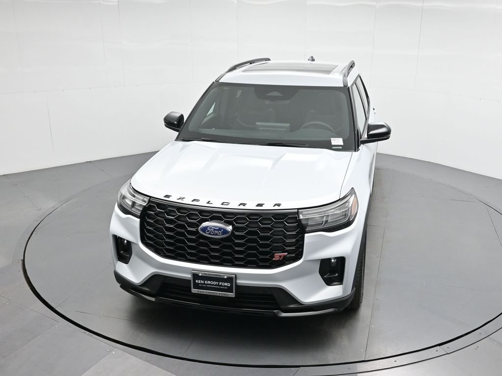 New 2026 Space White Metallic Ford ST image 35