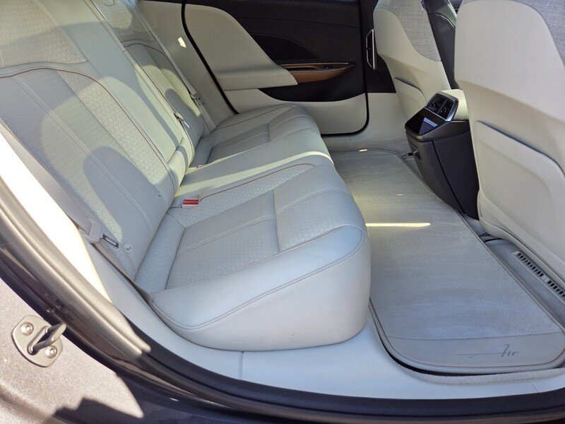Used 2023  Lucid Grand Touring image 20