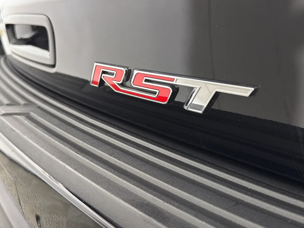 2025 Chevrolet Suburban RST - Photo 42