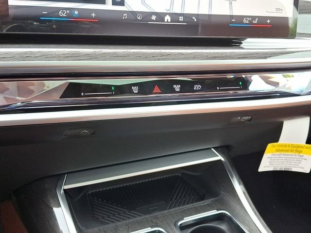 New 2026 Black Sapphire Metallic BMW 760i xDrive image 15
