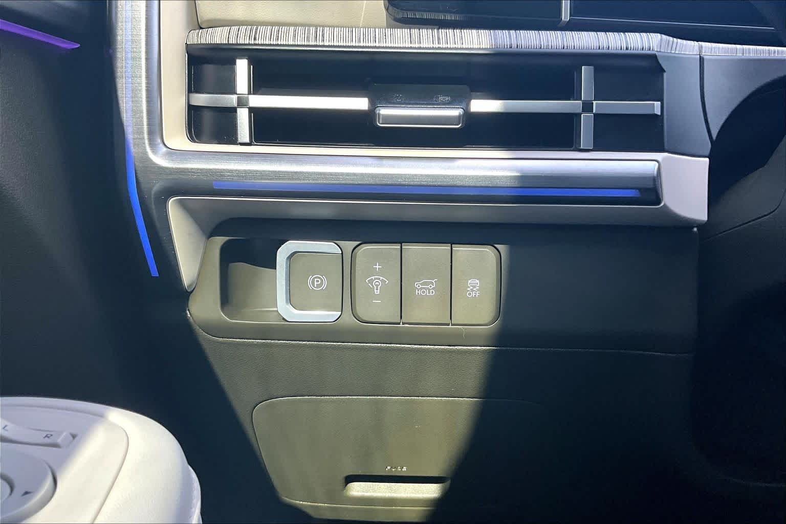 Used 2025 Ecotronic Gray Hyundai Calligraphy image 35
