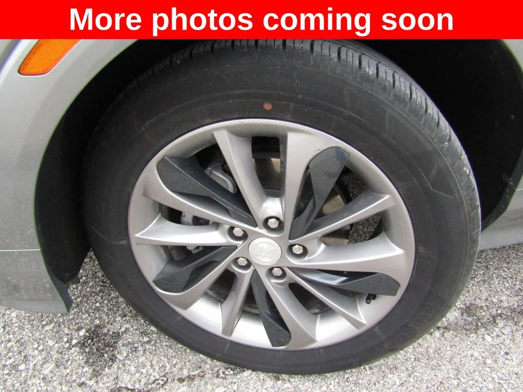 Used 2023 Moonstone Gray Metallic Buick Select image 26