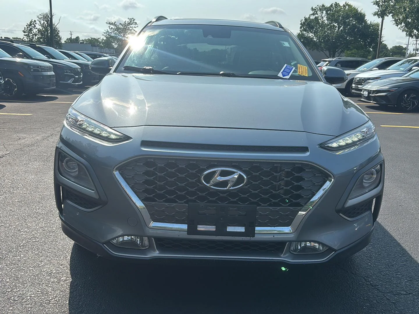Used 2020 Sonic Silver Hyundai Limited image 2