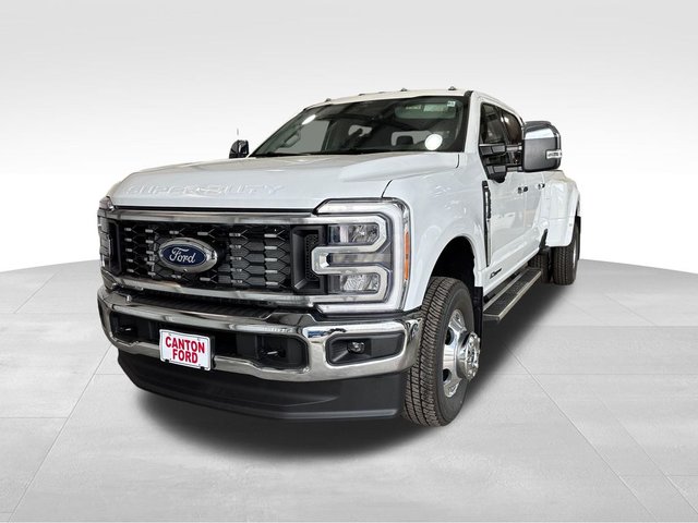 New 2026 Ford Super Duty F-350® Lariat® 4X4 Crew Cab