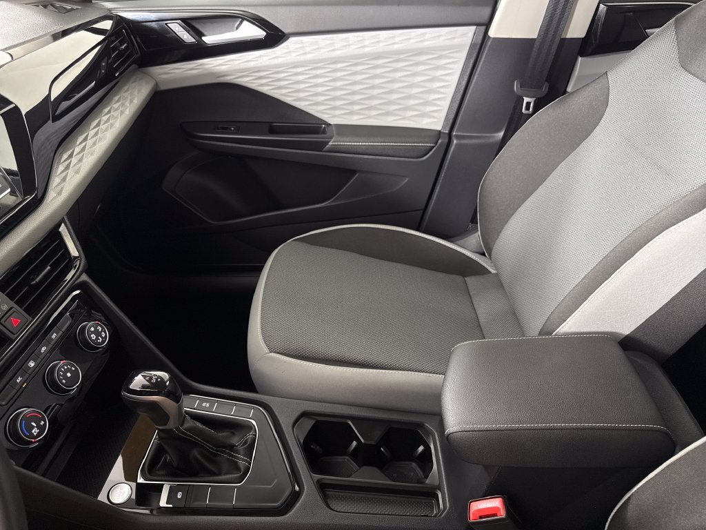 2024 Volkswagen Taos S - Photo 21