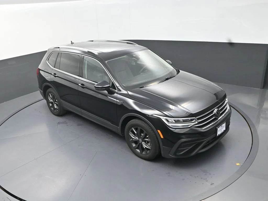 Used 2023 Black Volkswagen 2.0T SE image 13