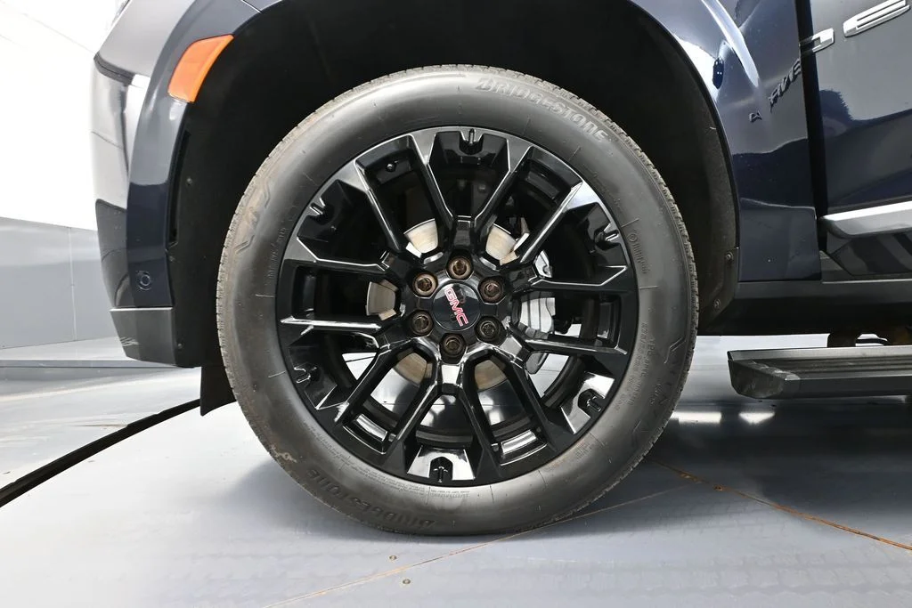 2023 GMC Yukon Denali - Photo 20