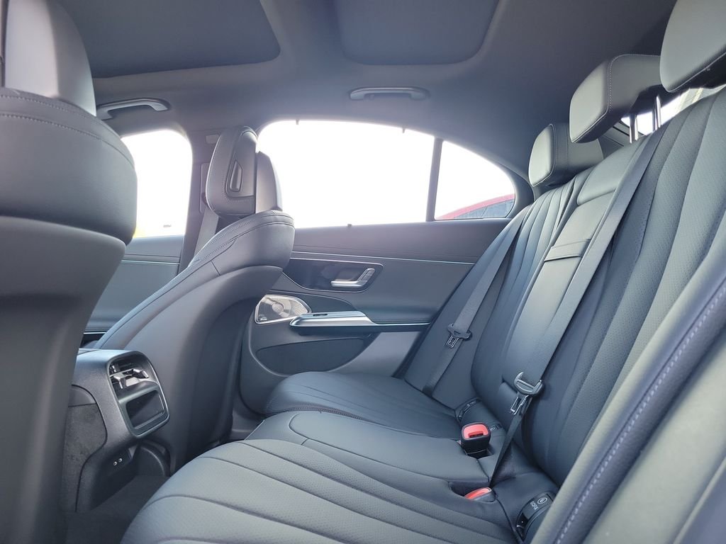 New 2027 Graphite Grey Metallic Mercedes-Benz E 450 image 10
