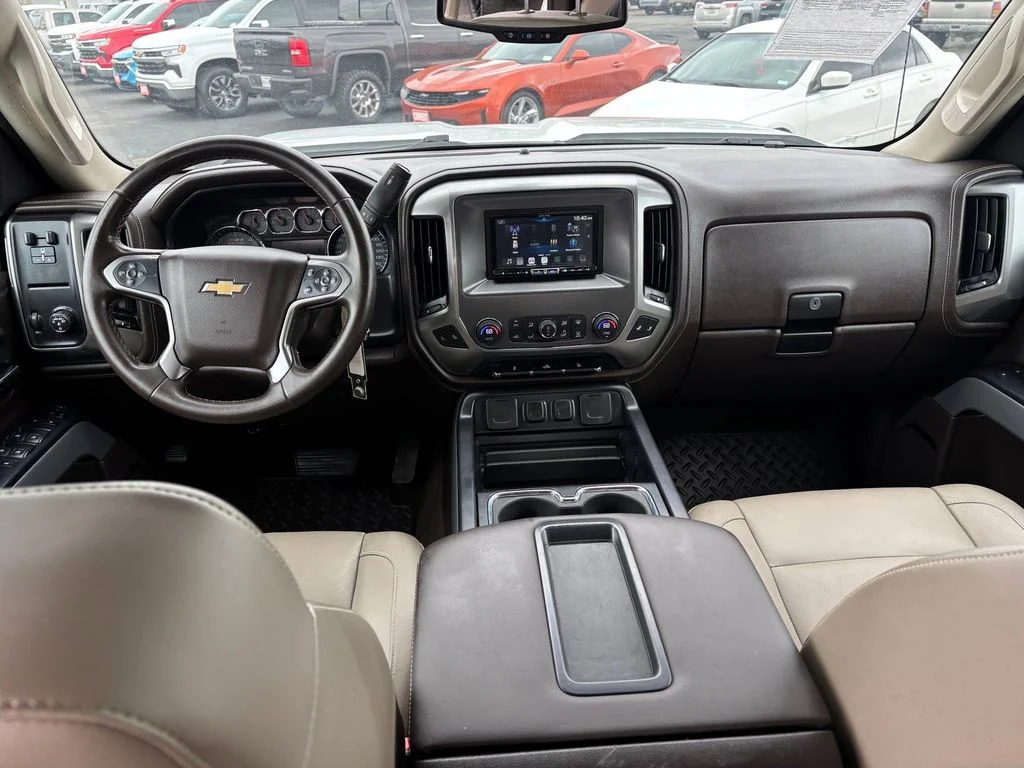 Used 2015 White Chevrolet LTZ image 25
