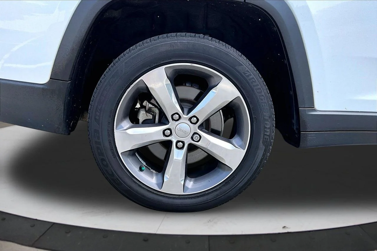 Used 2021 White Jeep Limited image 36