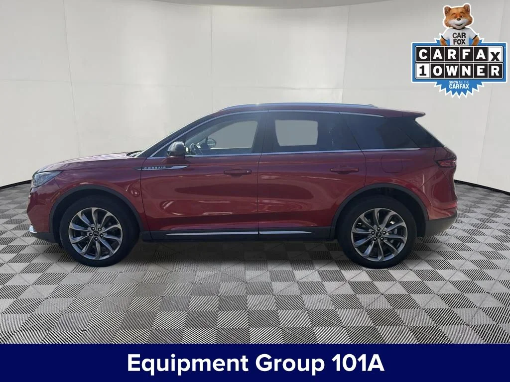 Used 2022 Red Lincoln Standard image 2