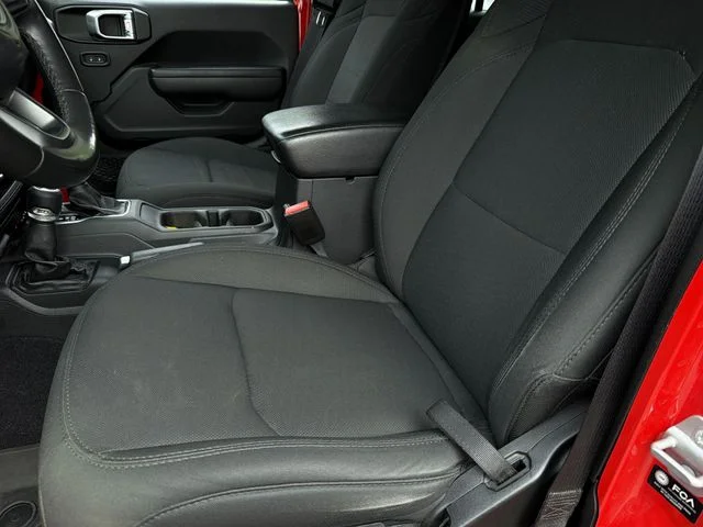 Used 2022 Red Jeep Sport image 24