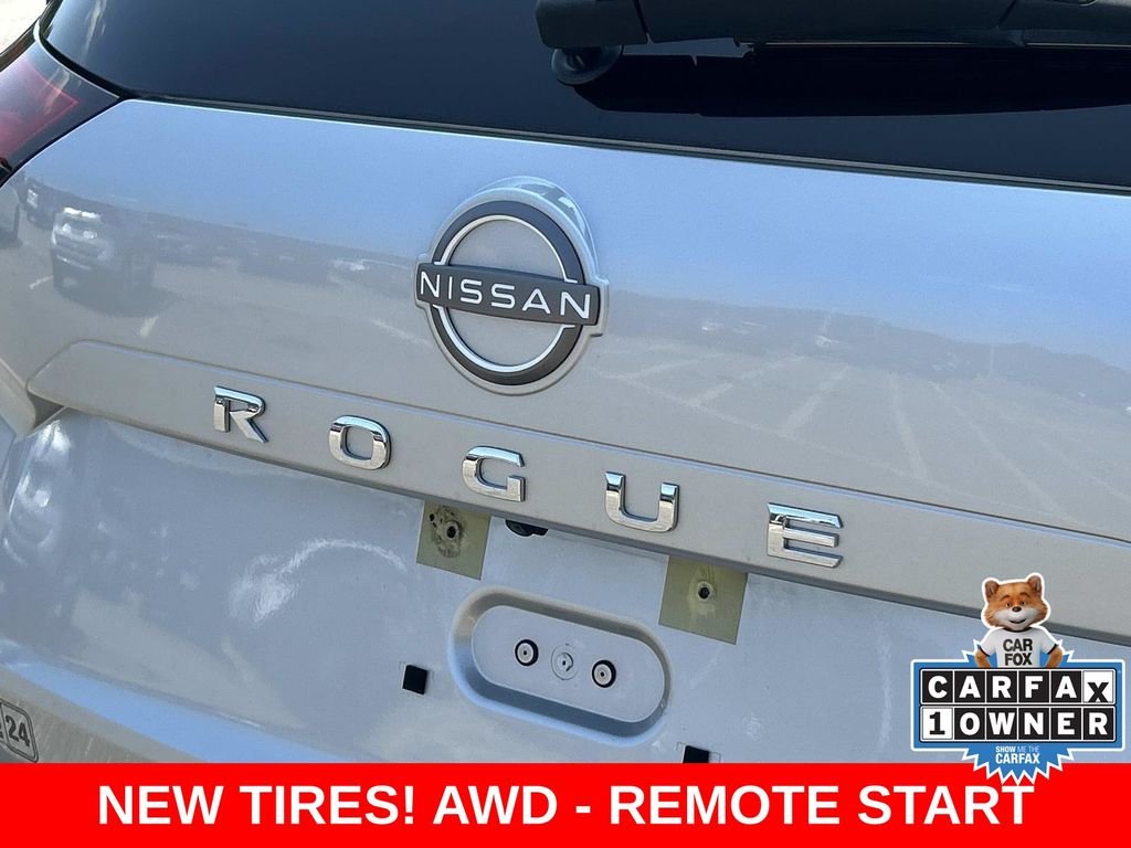Used 2023 Silver Nissan SV image 13