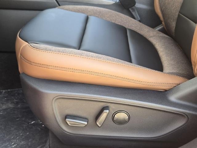New 2026 Ruby Red Metallic Tinted Clearcoat Ford Outer Banks® image 36