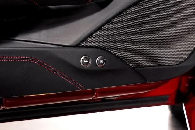 Certified Used 2018 Rosso Fiorano Ferrari  image 62