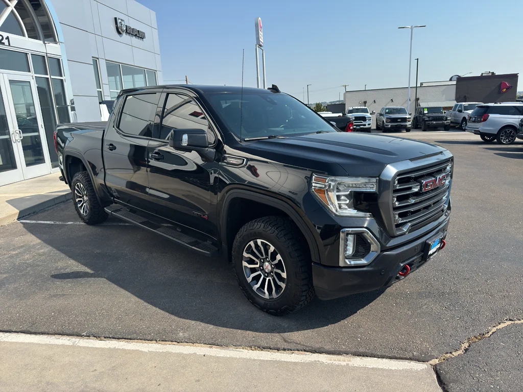 Used 2020 Onyx Black GMC AT4 image 3