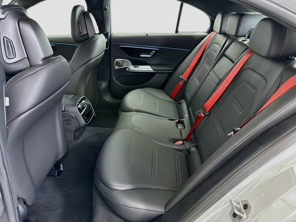 New 2027 MANUFAKTUR Alpine Grey Mercedes-Benz E 53 AMG® image 20