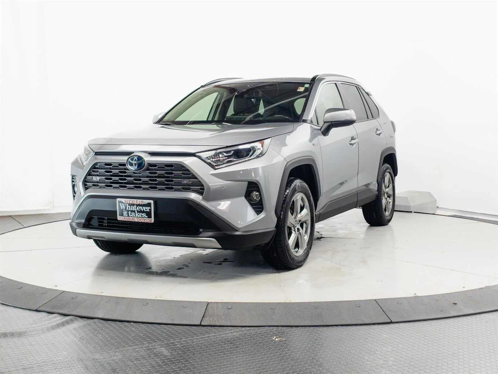 Used 2019 Silver Toyota Limited image 3