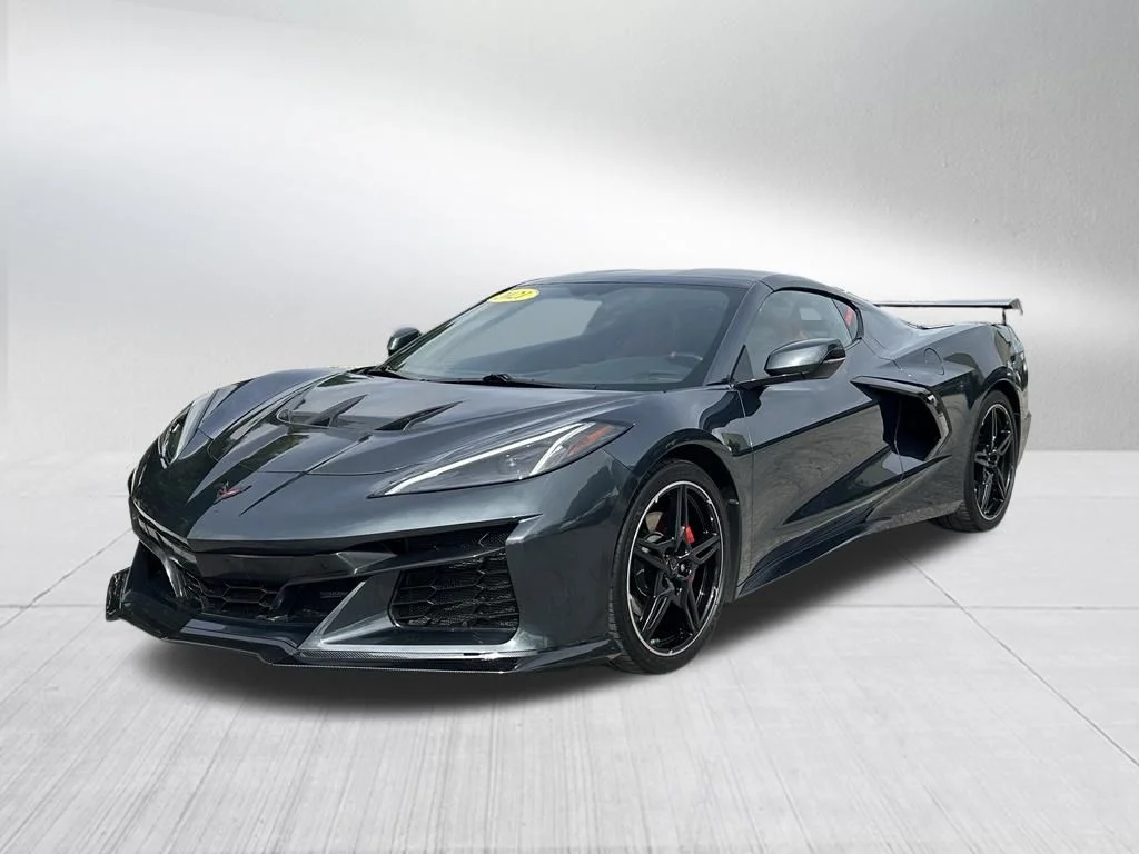 Used 2021 Gray Chevrolet Stingray image 2