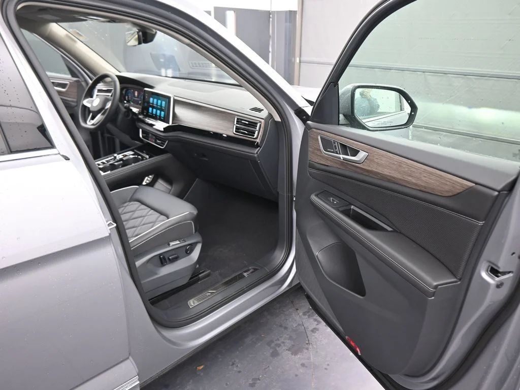 New 2026  Volkswagen 2.0T SEL Premium R-Line image 44