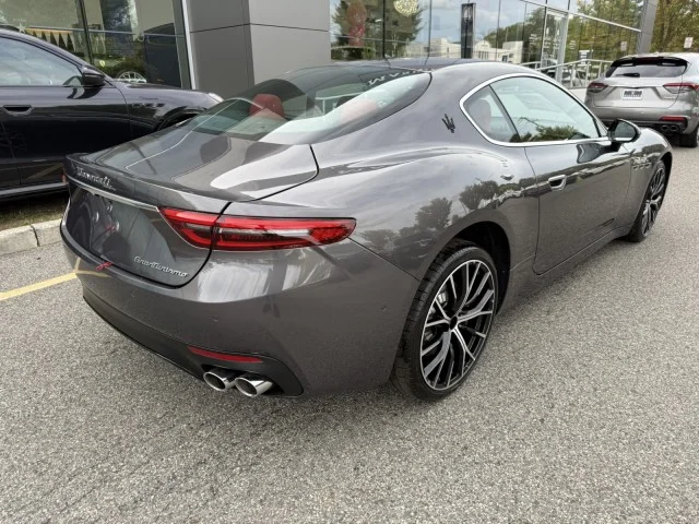 New 2026 Grigio Maratea Metallic Maserati  image 7