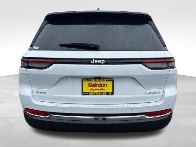 New 2026 Bright White Clear-Coat Exterior Paint Jeep Laredo image 6