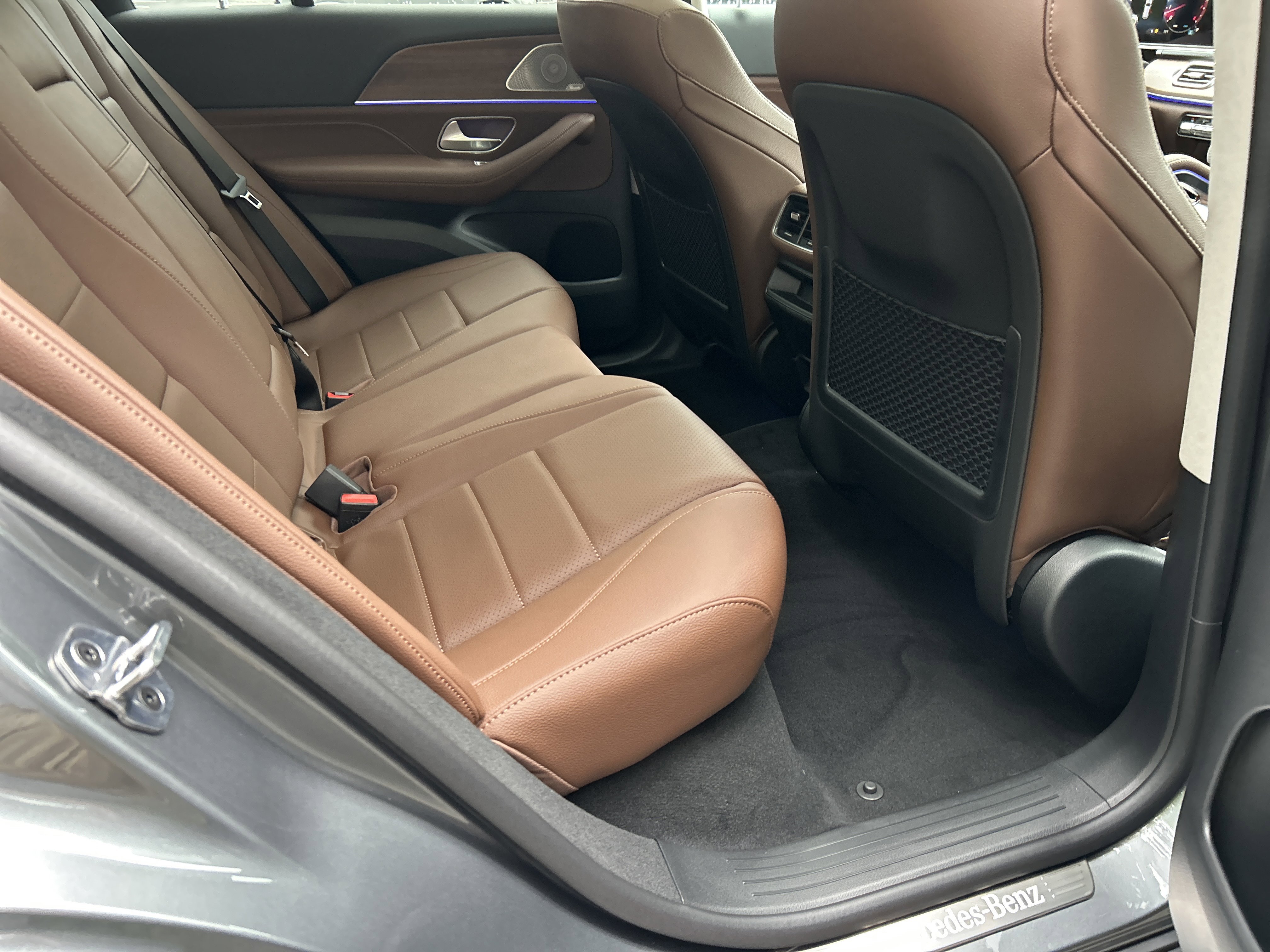 New 2026 Selenite Grey Metallic Mercedes-Benz GLE 350 4MATIC® SUV image 39