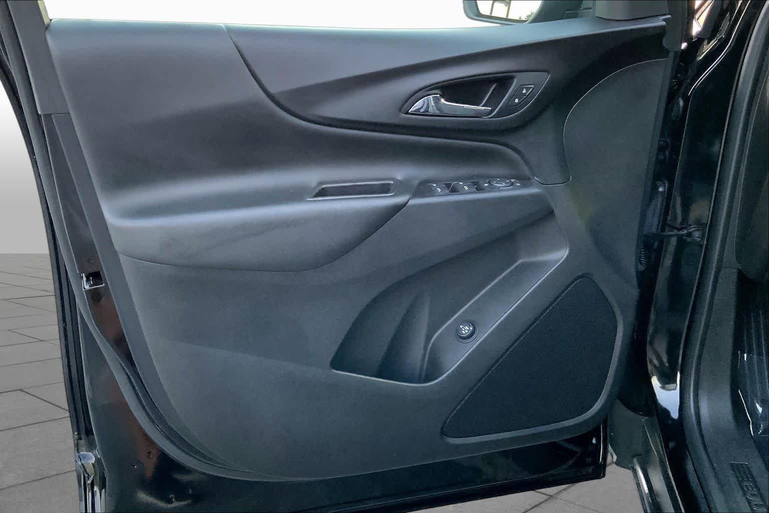 Used 2022 Mosaic Black Metallic Chevrolet LT image 19