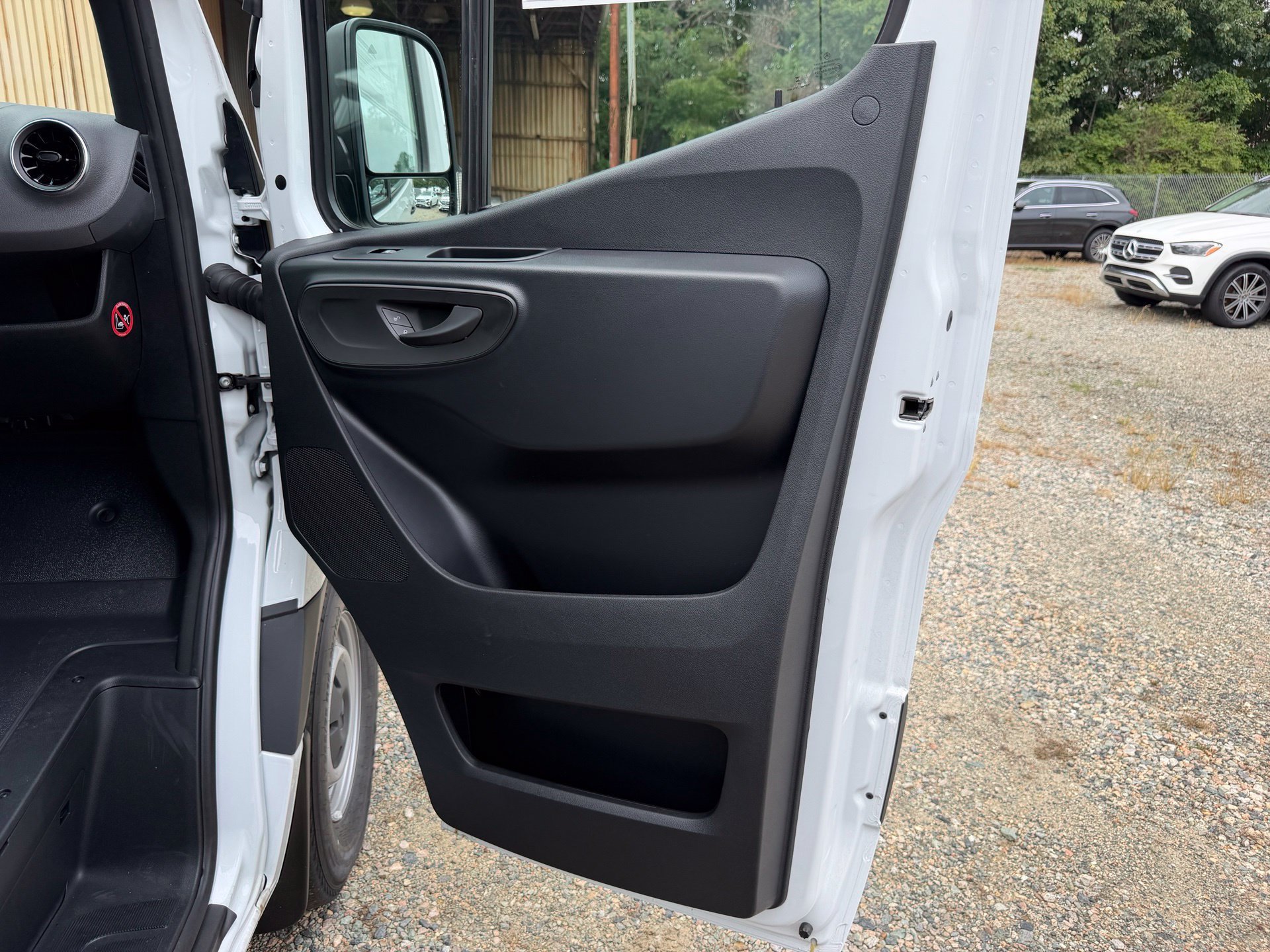 New 2026 Arctic White Mercedes-Benz Cargo 144 WB image 48