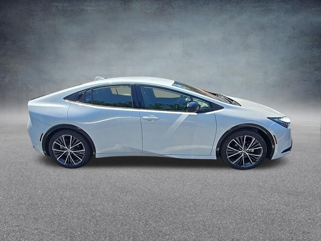 Used 2024 Pearl Toyota XLE image 8