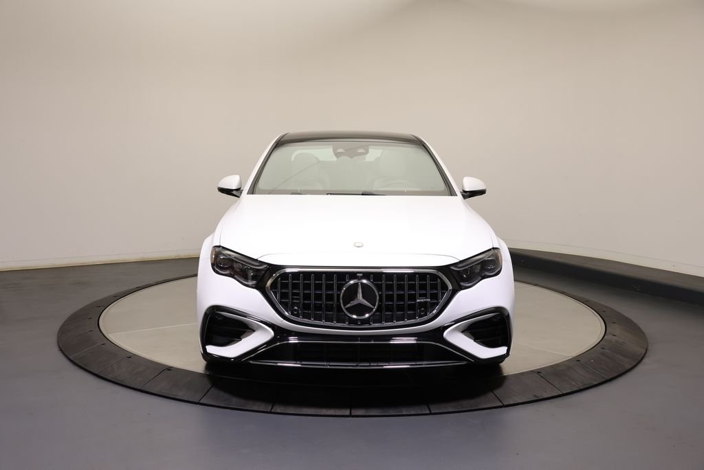 New 2027 MANUFAKTUR Moonlight White Magno Mercedes-Benz E 53 AMG® image 2