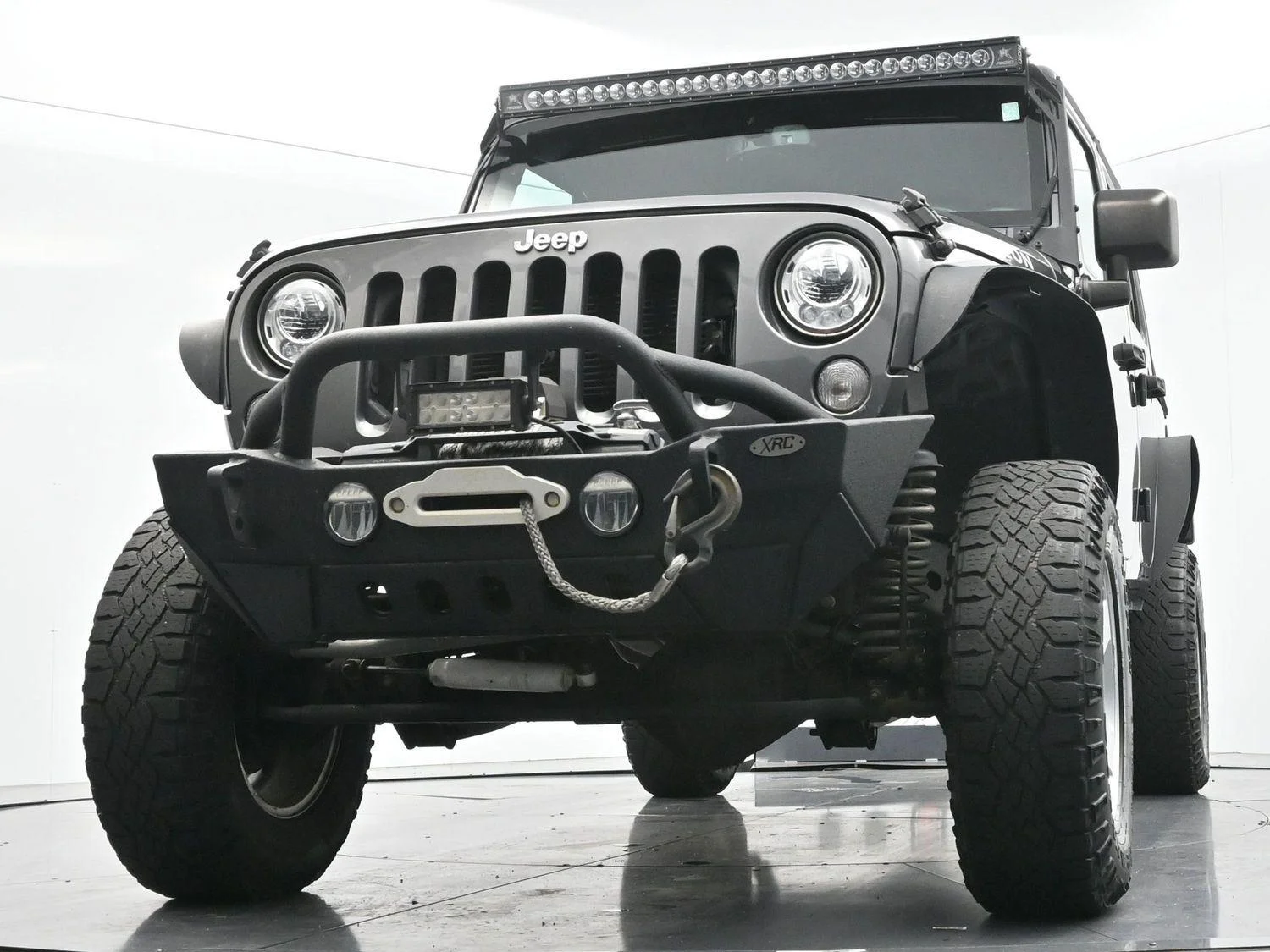 Used 2017 Granite Crystal Metallic Clearcoat Jeep Rubicon image 40