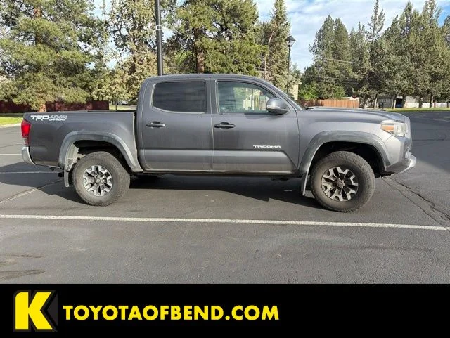 2017 Toyota Tacoma TRD Off Road Double Cab 4x4 V6 M/T SB's photo