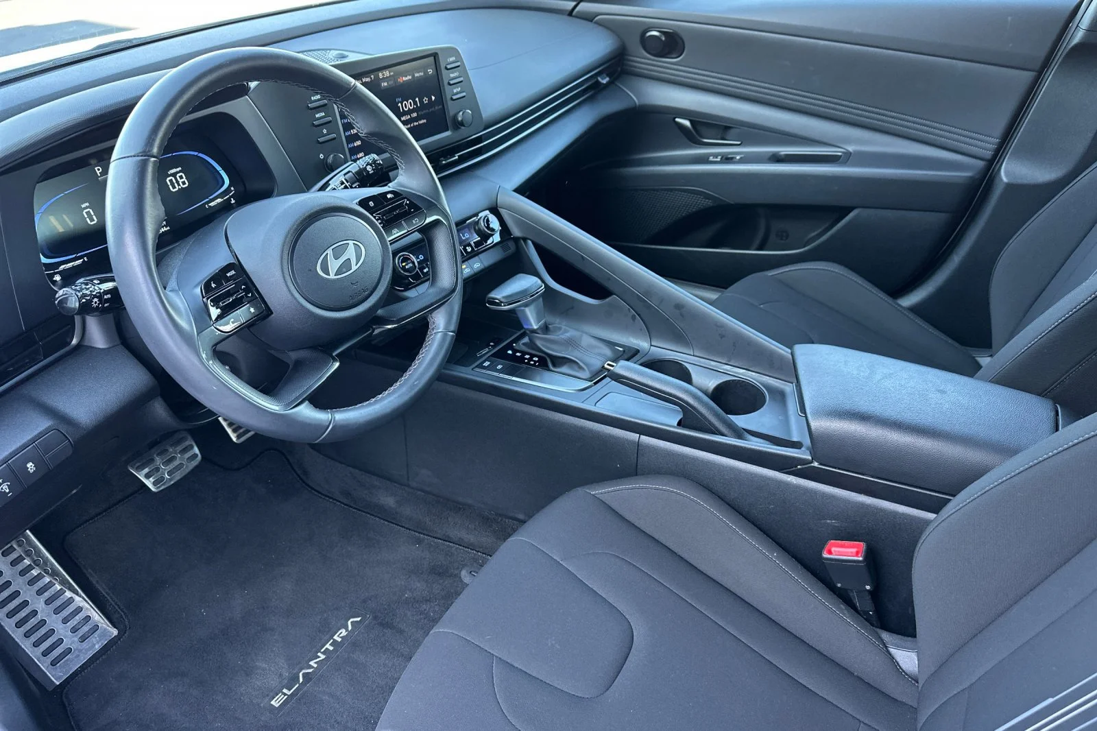 Used 2025 Serenity White Hyundai SEL Sport image 10