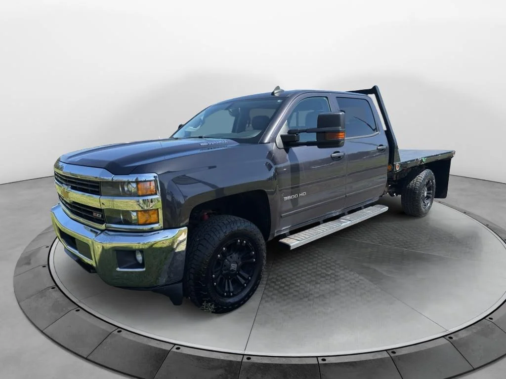 2016 Chevrolet Silverado HD LT 4WD Crew Cab Standard Box SRW's photo