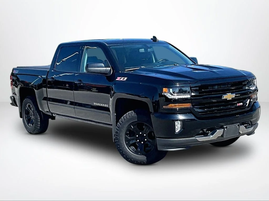Used 2016 Black Chevrolet LT image 13