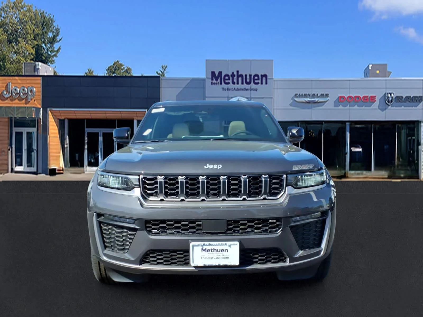 New 2026 Baltic Gray Metallic Clearcoat Jeep Limited image 2